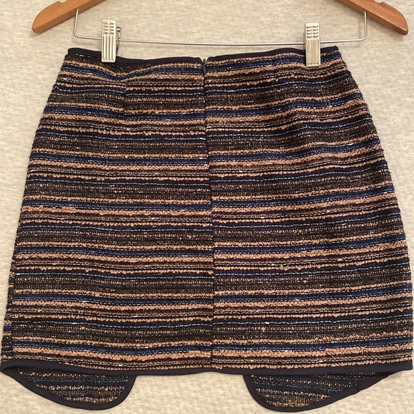 TOBI mini skirt - Picture 2 of 4
